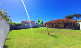 Imagem 7: Casa linear com vista para o mar, 03 quartos e amplo jardim gramado, no Bairro Peixe Doura