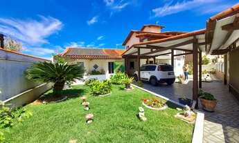 Imagem 7: Casa duplex Alto Padrão em Barra de São João, com área verde com piscina finos acabamentos