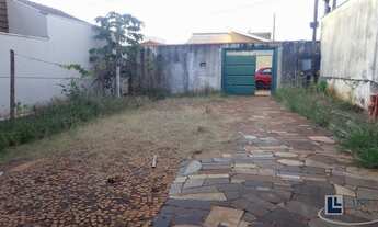 Imagem 2: Casa para venda em Pradopolis-SP no Bairro Boa Vista, 2 dormitorios, amplo quintal, 6 vaga