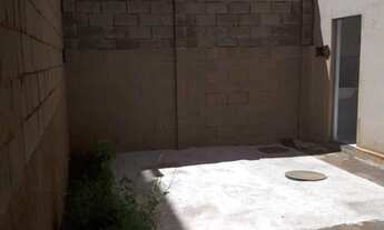 Imagem: Apartamento térreo com amplo quintal privativo