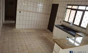 Imagem 2: Casa para venda na Vila Virginia, 3 dormitorios com 1 suite, quintal, 2 vagas cobertas em