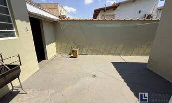 Imagem 5: Ótima casa para locação no Jardim Interlagos, 2 dormitorios com suíte, amplo quintal, 2 va