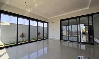 Imagem 4: Lindo sobrado novo alto padrão para venda na charmosa Vila do Golfe, Cond. Terras de Flore