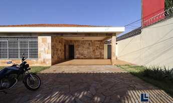 Imagem 2: Ótima casa comercial / residencial para locação na Ribeirania, Av. Costabile Romano, 6 dor