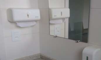 Imagem 7: SALA NOVA DE 40M² COM 02 BANHEIROS E SACADA. EXCELENTE ILUMINAÇÃO E VISTA PRIVILEGIADA, PÉ