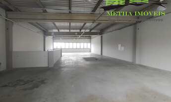 Imagem 5: Galpão Comercial de 460m² na Vila Lucy, Sorocaba-SP: 2 Salas, 4 Banheiros e 5 Vagas de Gar