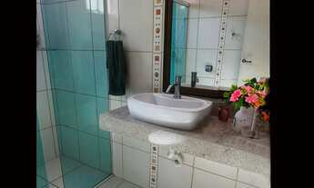 Imagem 3: Excelente Casa à Venda, com 03 quartos, sendo 1 suite, quintal, 3 kitnetes independentes