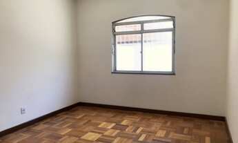 Imagem 7: Casa para aluguel no Montese, 3 Quartos (1 suíte), despensa, edícula e quintal