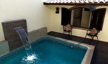 Imagem: Casa à Venda, 3 andares, 4 quartos, 2 suites,na