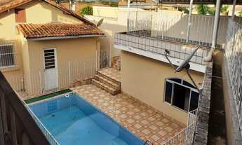 Imagem: Casa à Venda, 3 quartos, piscina, sauna