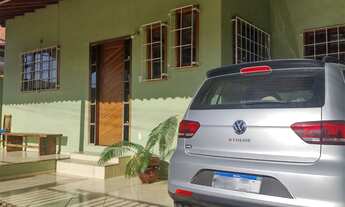 Imagem 2: Casa à Venda, com 3 quartos, semi mobiliada