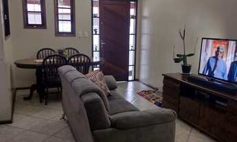 Imagem 4: Casa à Venda, com 3 quartos, semi mobiliada