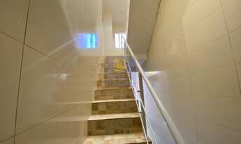 Imagem: SOBRADOS NOVOS! PERTINHO DA ESTAÇÃO SÃO