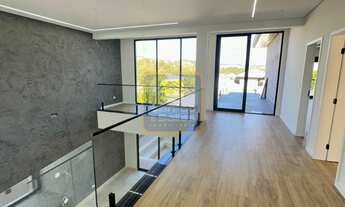 Imagem 3: Casa de Condomínio com 4 Quartos e 6 banheiros à Venda, 370 m². Imobiliária Santos e Salle