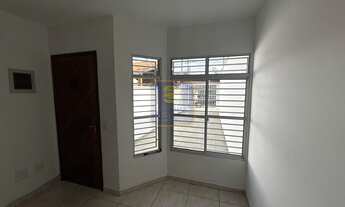 Imagem 2: SOBRADO À VENDA PRÓXIMO AO SHOPPING ARICANDUVA COM 100M² E DUAS SUÍTES, 2 VAGAS EM JARDIM