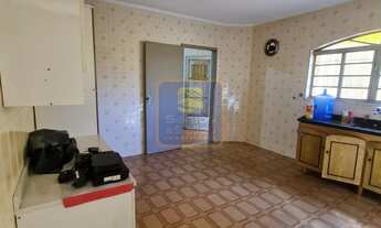 Imagem 7: VENDE-SE IMÓVEL COM CASA E SOBRADO EM TERRENO DE 401 M² E 4 VAGAS PRÓXIMO À AVENIDA ITAQUE