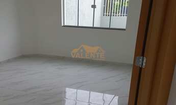 Imagem 6: Casa com 3 quartos, sala com gesso rebaixado, cozinha ampla, 1 banheiro, lavanderia extern