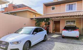 Imagem: Sobrado em condomínio fechado com 3 quartos