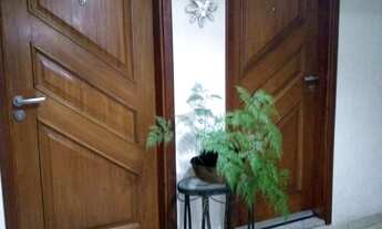 Imagem 2: Vianelo, ótima localização, apartamento de 03 dormitórios, 01 vaga coberta, térreo