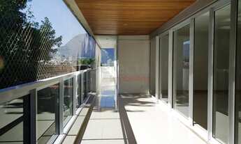 Imagem 2: Apartamento de 300m² na excepcional e tranquila Rua Corcovado, considerada uma das mais no