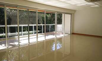 Imagem: Apartamento de 300m² na excepcional e tranquila