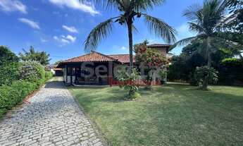 Imagem: Casa na praia de Manguinhos, no melhor e