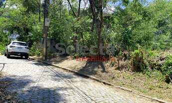 Imagem 6: Terreno com 10,25 metros de frente, 10 metros de fundo, 24,50 metros de comprimento à dire