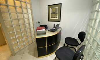 Imagem 4: Ampla sala comercial de 70m², localizada na prestigiada Galeria Fórum de Ipanema