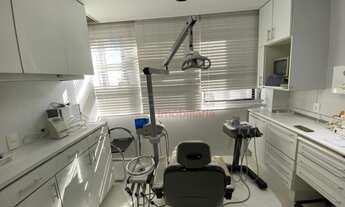 Imagem 7: Ampla sala comercial de 70m², localizada na prestigiada Galeria Fórum de Ipanema