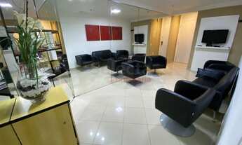 Imagem: Ampla sala comercial de 70m², localizada