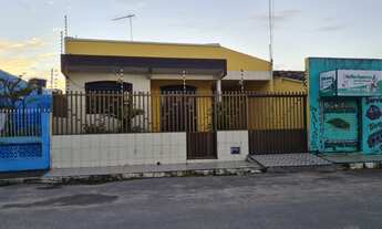 Imagem: Casa para ALUGAR no centro de Lagarto/SE