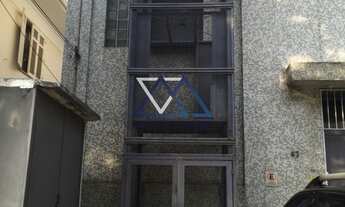 Imagem 5: VENDO EDIFICIO COM DOIS ANDARES - ELEVADOR EXTERNO PARA CARGA - RUA JAPERI 47 - RIO COMPRI
