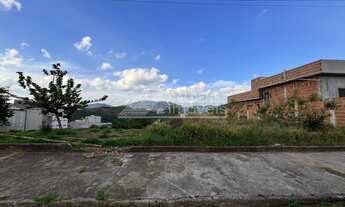 Imagem: Terreno à venda em Poços de Caldas-MG