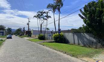 Imagem 5: Guaratuba, casa com 3 quarto (sendo 1 suíte) sobre amplo terreno no bairro Piçarras próxim