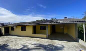 Imagem 7: Guaratuba, casa com 3 quarto (sendo 1 suíte) sobre amplo terreno no bairro Piçarras próxim