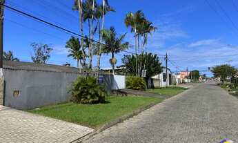 Imagem 6: Guaratuba, casa com 3 quarto (sendo 1 suíte) sobre amplo terreno no bairro Piçarras próxim