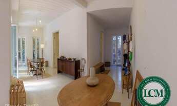 Imagem 6: Maravilhosa casa integrada a uma extensa área verde