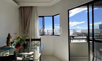 Imagem 2: Apartamento com 3 Quartos (sendo 1 Suíte) e 1 Vaga - Centro