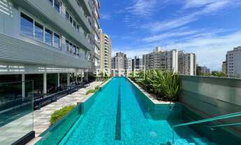 Imagem 2: Apartamento MOBILIADO 2 Quartos (1 Suíte) com 1 Vaga - Centro