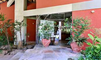 Imagem 7: Casa pé na areia, com 6 quartos, espaçosa e sofisticada, piscina, 4 vagas de garagem, gara