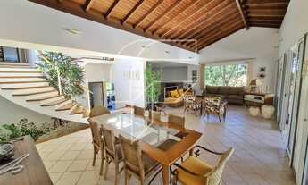 Imagem 6: Casa de alto padrão na Aldeia da Praia com projeto exclusivo