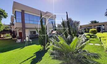 Imagem: Magnifica mansão as margens do canal de