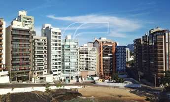 Imagem 3: Edifício Casa Blanca apartamento de 4 quartos a venda frente para o mar na Praia das Virtu