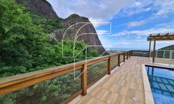 Imagem 2: Casa Cinematográfica em em meio a Mata Atlântica no ponto turístico em Buenos Aires, Guar