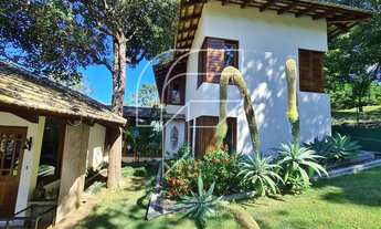 Imagem: Casa de alto padrão na Aldeia da Praia