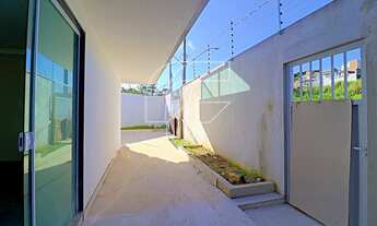 Imagem 2: Imóvel de alto padrão à venda em Guarapari-ES, 3 quartos, 1 suíte, 131m² - Jardim Boa Vist