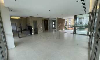 Imagem 2: Impecável apartamento de luxo à venda com 4 suítes e 294m² no Ibirapuera, São Paulo-SP. Ve