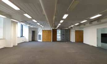 Imagem 3: Conjunto Comercial de Alto Padrão no Brooklin Novo - 374,80 m², 9 banheiros e 8 vagas de g