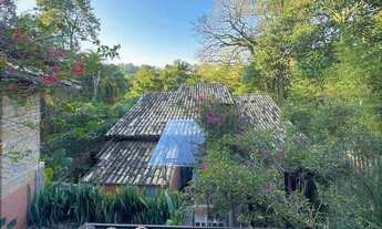 Imagem 2: Imperdível: Casa à venda em Granja Viana, Cotia-SP, bairro Chácara Eliana, 5 quartos e 3 s