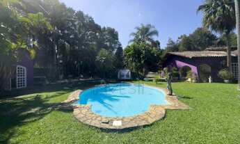 Imagem: Casa de luxo em condomínio à venda ou